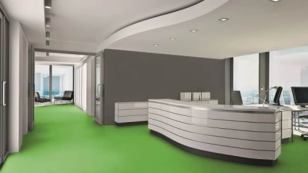 Jak tanio i skutecznie odnowić zużytą wykładzinę PCV bez kosztownej wymiany